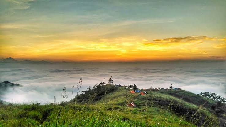 Tempat Wisata Di Bandung Barat Yang Menyajikan Pemandangan Indah