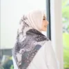 Daftar Harga Kerudung Kain Motif Murah dan Terjangkau