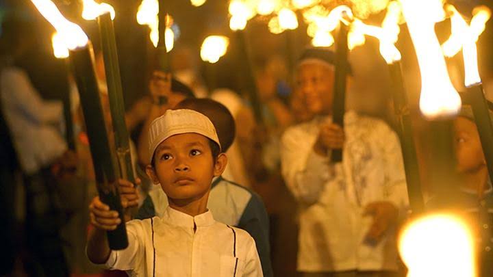 Makna Tradisi Pawai Obor