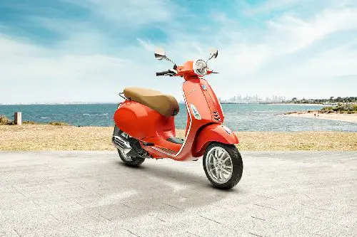 Fitur Vespa Primavera Gaya Klasik Siap Meluncur!