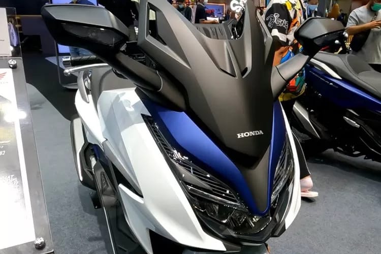 Yamaha NMAX Semakin Merana! Honda PCX 175 Hadir dengan Sejumlah Fitur Canggih