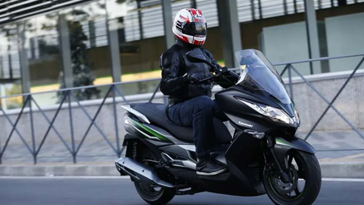 Hadir dengan Desain Agresif dan Futuristik, Segini Harga Kawasaki J125