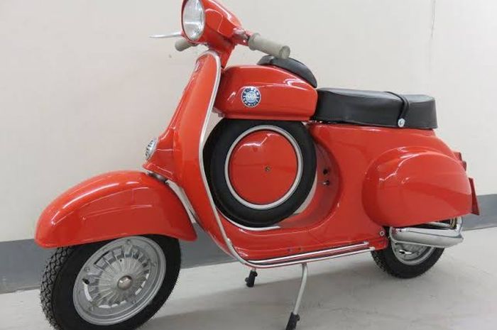 Vespa Super Sprint 90, Skuter Klasik dengan Tenaga Mesin Tangguh