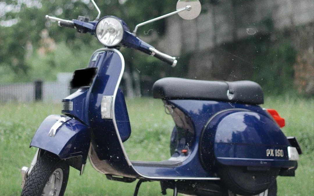 Skutik Vespa PX