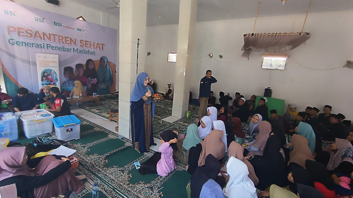 BSI Maslahat Gelar Program Pesantren Sehat di Cianjur