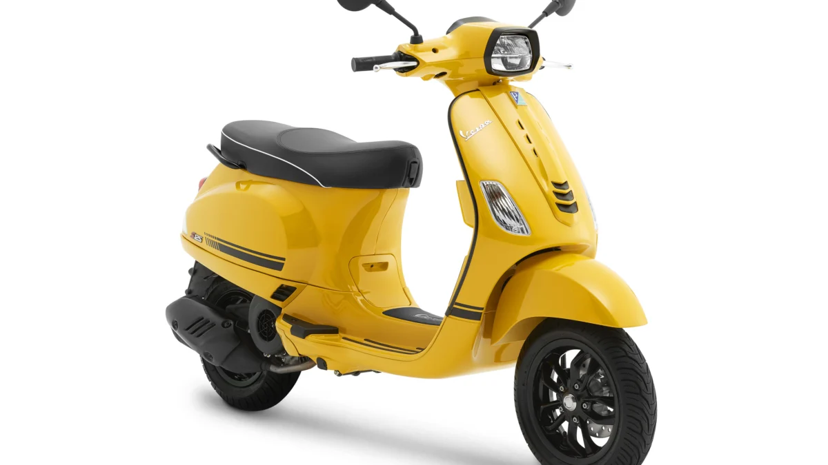 Vespa S 125 2023 tampil dengan gaya sporty elegan