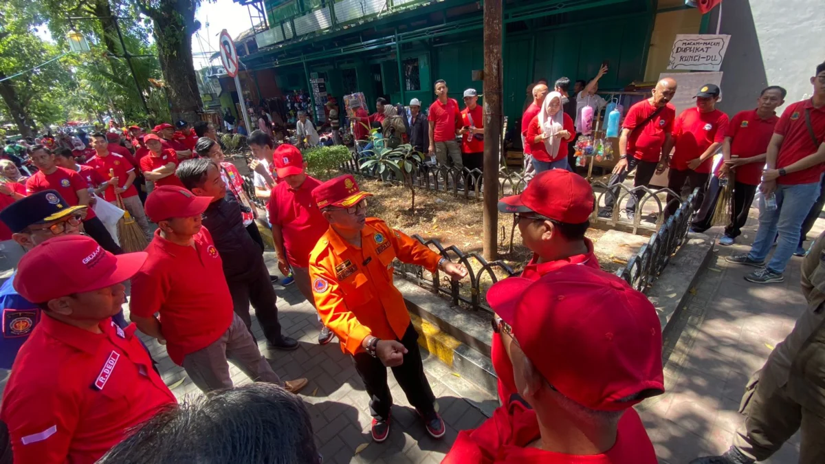 Pedagang Bomero Menolak Pindah ke Pasar Induk