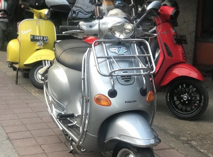 Harga Vespa ET 4