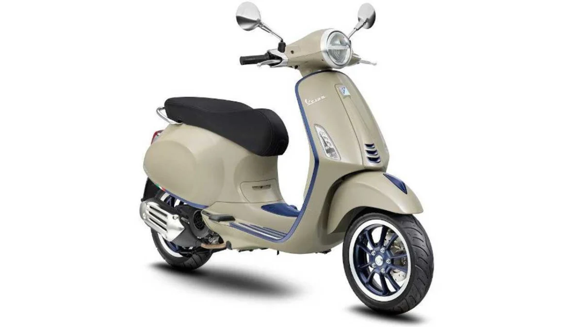 Vespa Sprint S 150 Skuter Klasik yang Bikin Heboh