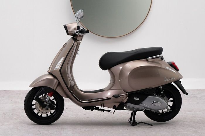 Vespa Sprint S 150 Hadir dengan Desain Timeless dan Ikonik