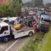 Kecelakaan Maut Kembali Terjadi di Jalur Puncak, Kernet Truk Tewas di Tempat