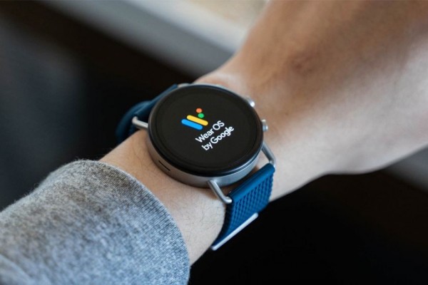 Smartwatch OS Wear Sudah Dapat Terkoneksi dengan WhatsApp