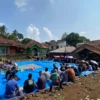 Keluarga Korban Doa Bersama di Lokasi Longsor