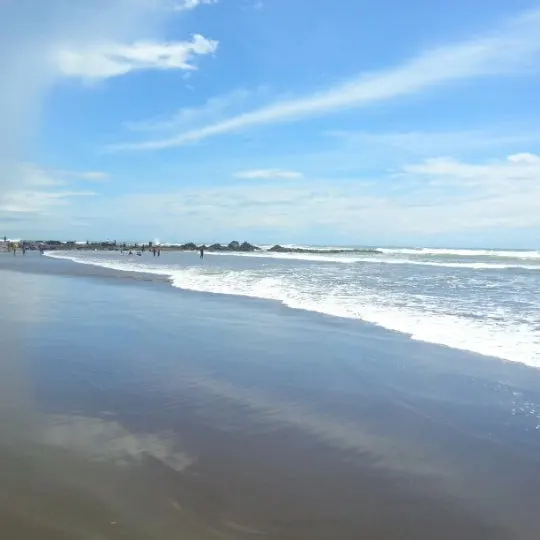 Keindahan Pantai Jayanti Cianjur dan Mitos Tentang Prabu Siliwangi