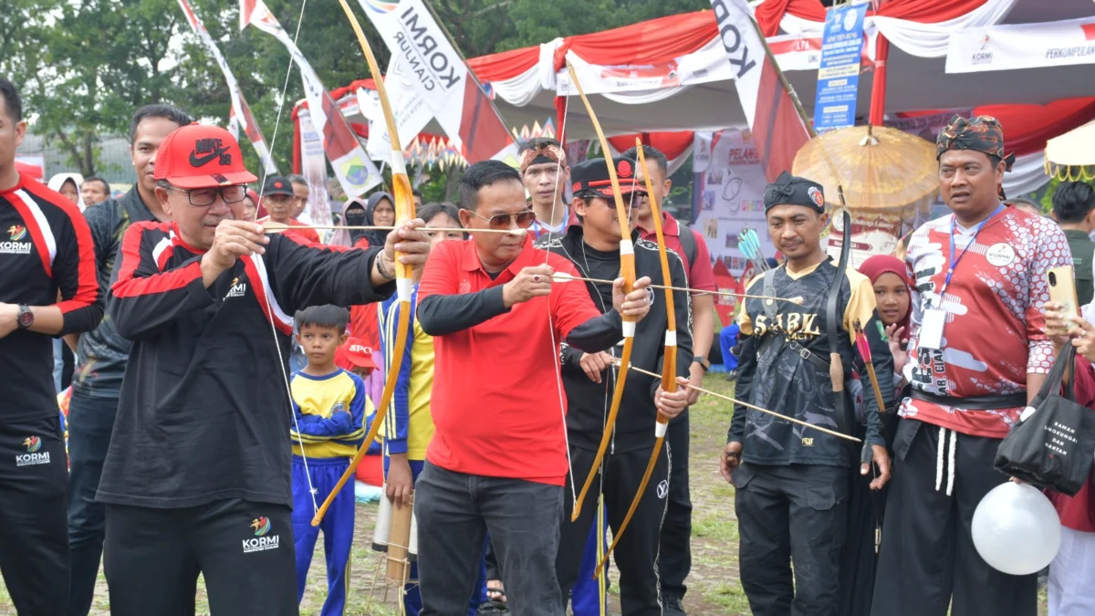 Buka Festival & Expo KORMI Cianjur, Herman Harap Olah Raga Tradisional Terus Dikembangkan