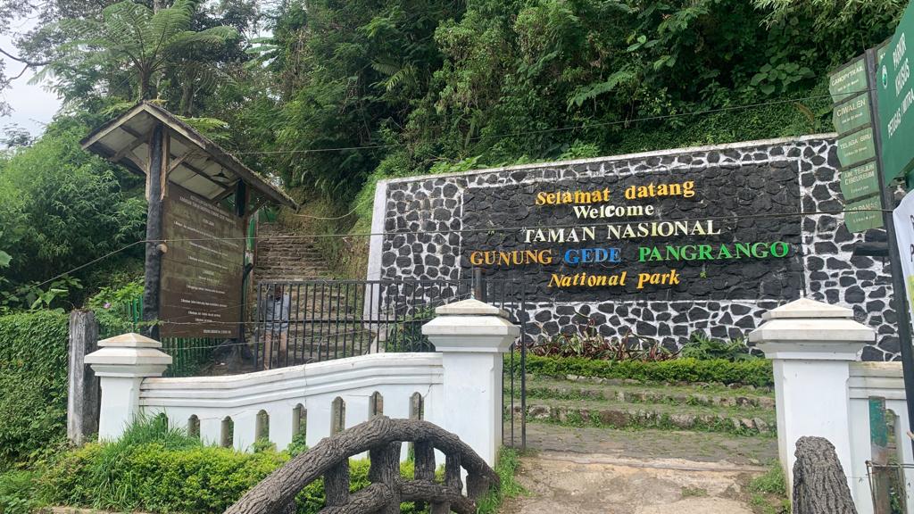 gunung gede pangrango