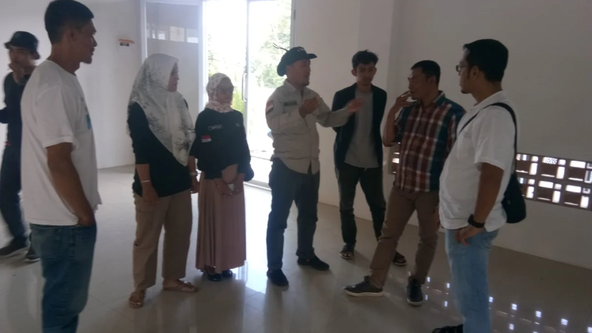 Panwaslu Cugenang Pastikan Gudang Logistik Pemilu Layak