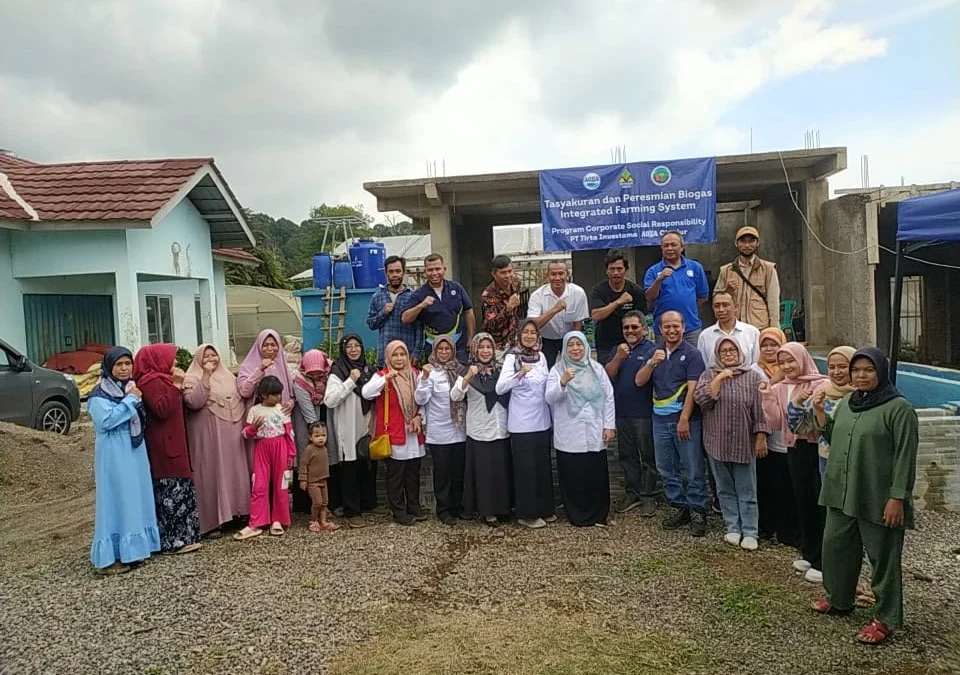 Kelompok Tani Gede Lestari Kecamatan Gekbrong Ubah Kotoran Hewan Sapi Menjadi Biogas