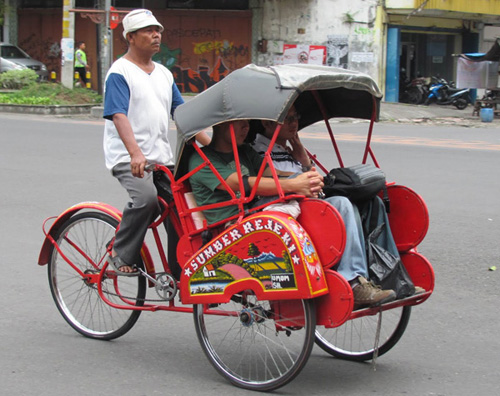 Transportasi Tradisional Becak