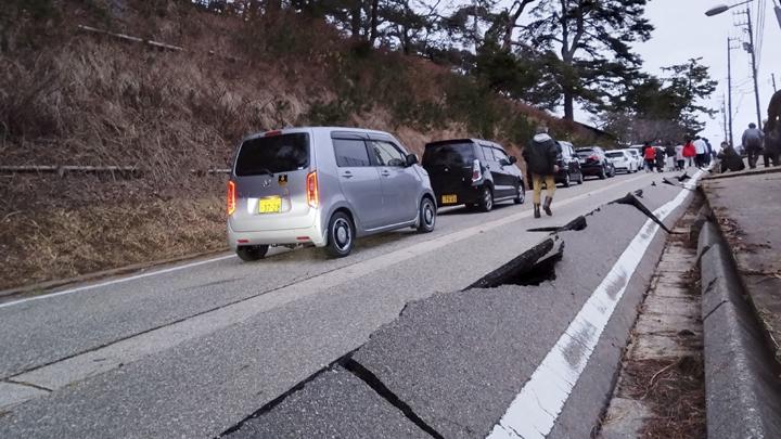 Dampak Gempa 7,5 Skala Richter yang Mengguncang Jepang