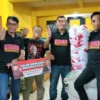 Diduga Langgar Netralitas, Anggota BPD Cimacan Cianjur Pose Tiga Jari Dukung Ganjar-Mahfud