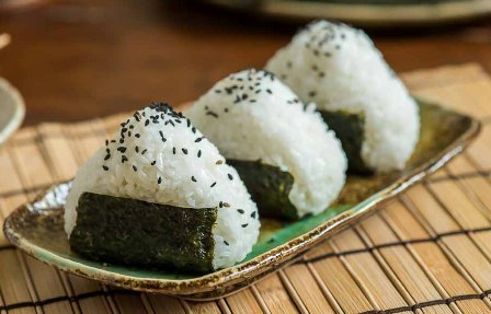 Membuat Onigiri