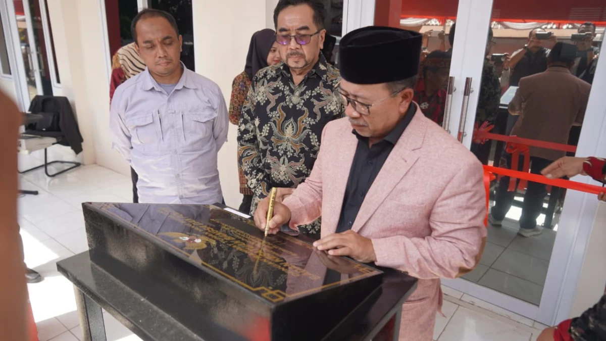 Bupati Resmikan Gedung Baru Kantor Bakesbangpol Cianjur