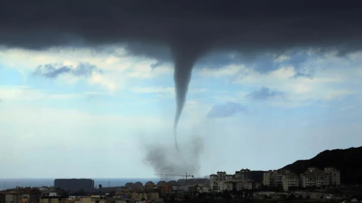 Tanda-Tanda Terjadinya Tornado