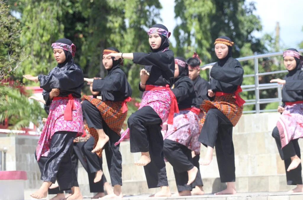 Mamaos dan Maenpo Bakal Jadi Ekstrakulikuler Wajib