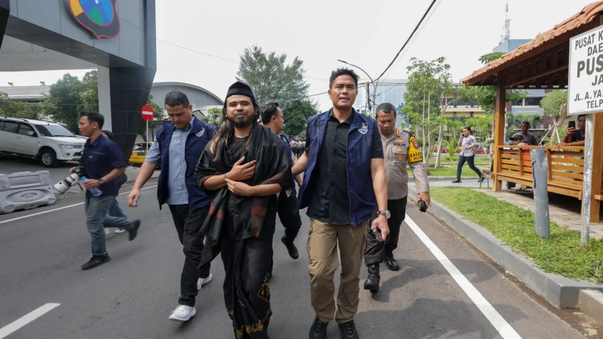 Gus Samsudin masih enggan memberikan keterangan terkait penjemputan paksa dan pemeriksaan terhadapnya. 