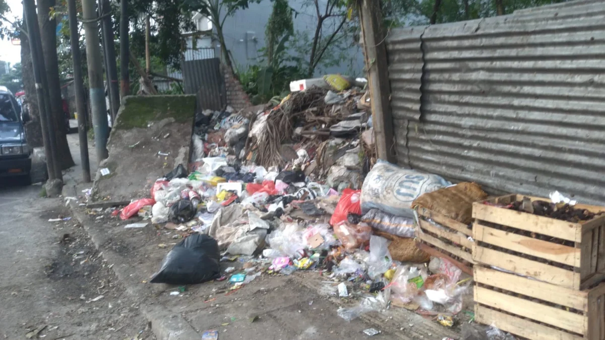 tumpukan sampah