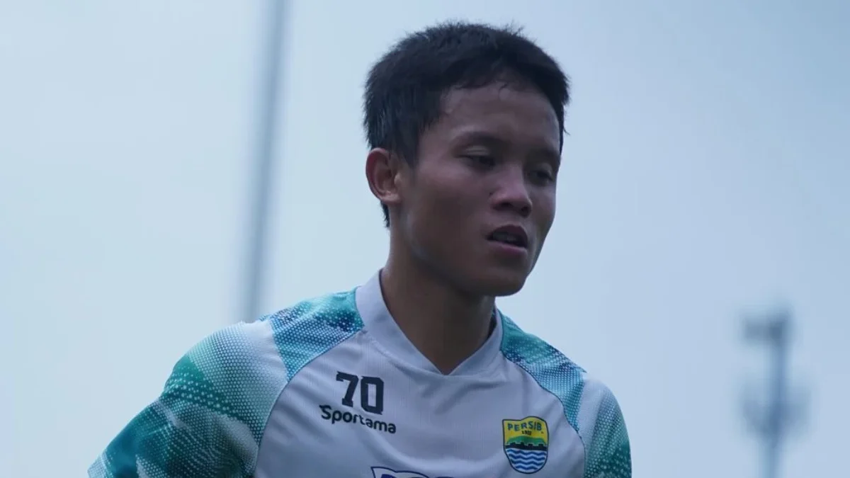 Debut dan Perjalanan Arsan Makarin di Persib Bandung