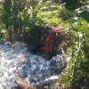 Nekat Melaju dengan Kecepatan Tinggi, Truk Bermuatan Hebel Terjun ke Sungai