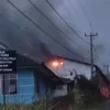 Gudang terbakar