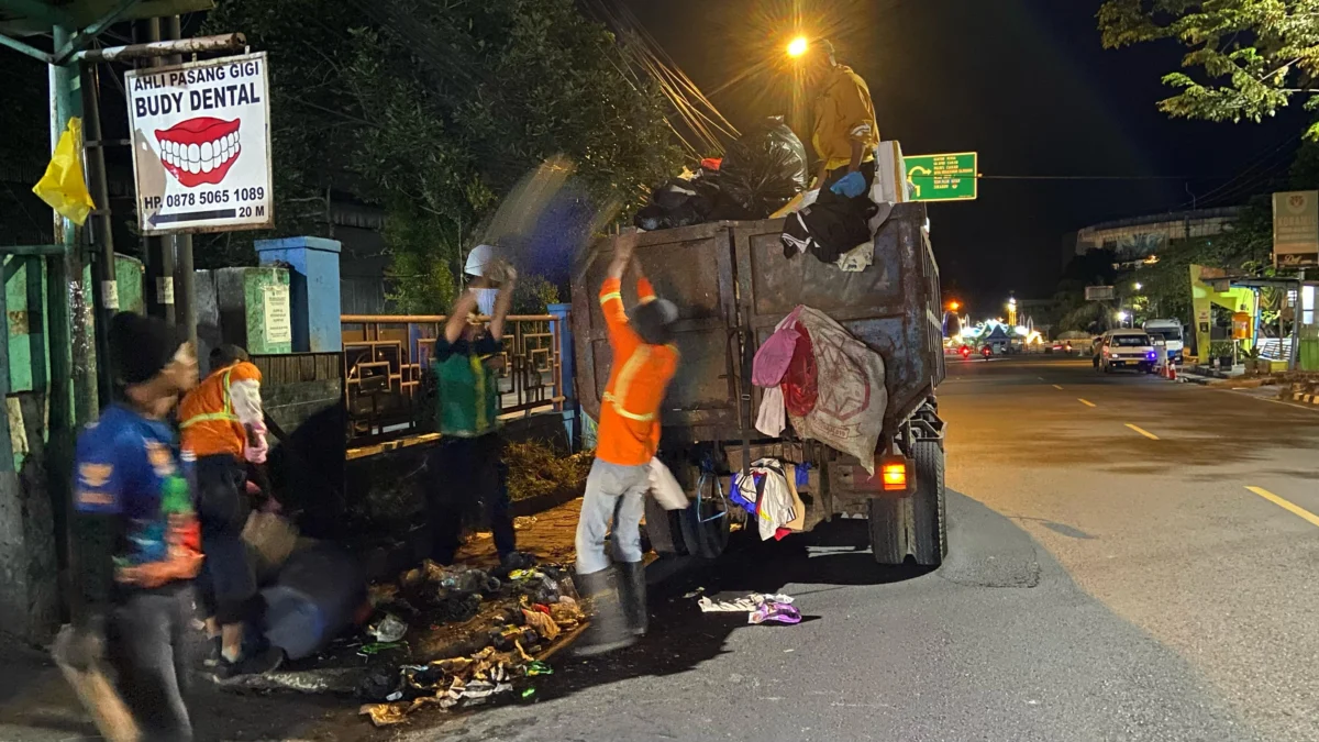 petugas sampah