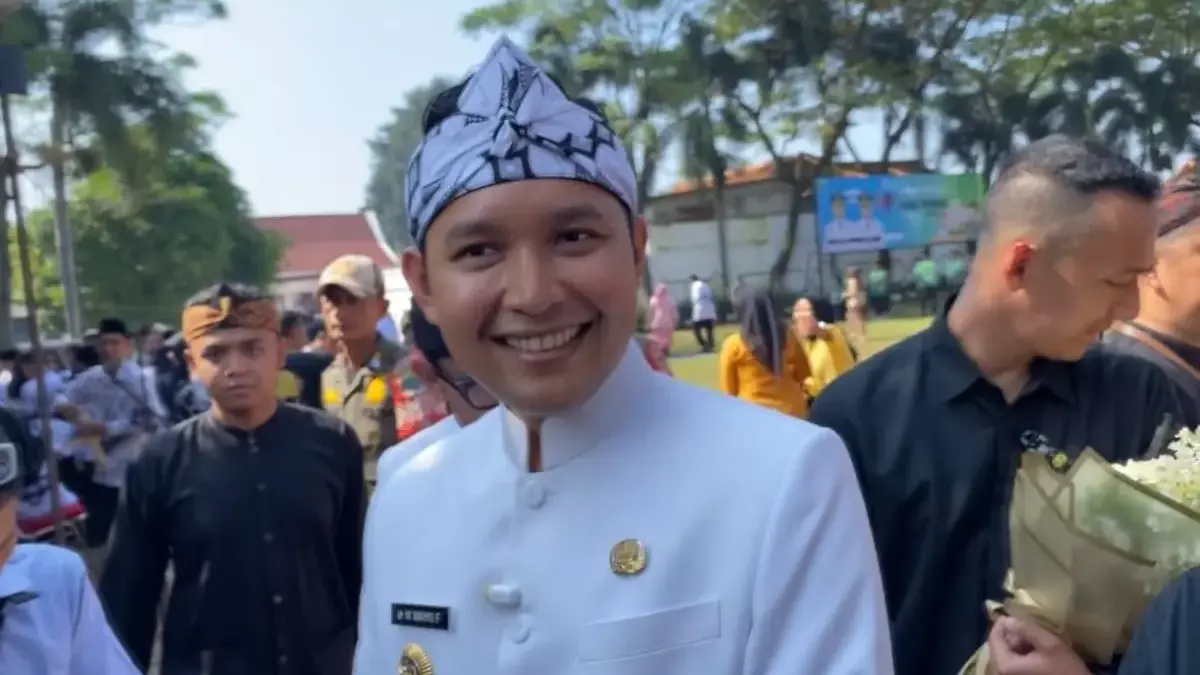 Barak pembinaan