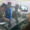 Maling di Cianjur Gondol 150 Gram Emas dan Rp50 Juta saat Pegawai ke Kamar Mandi