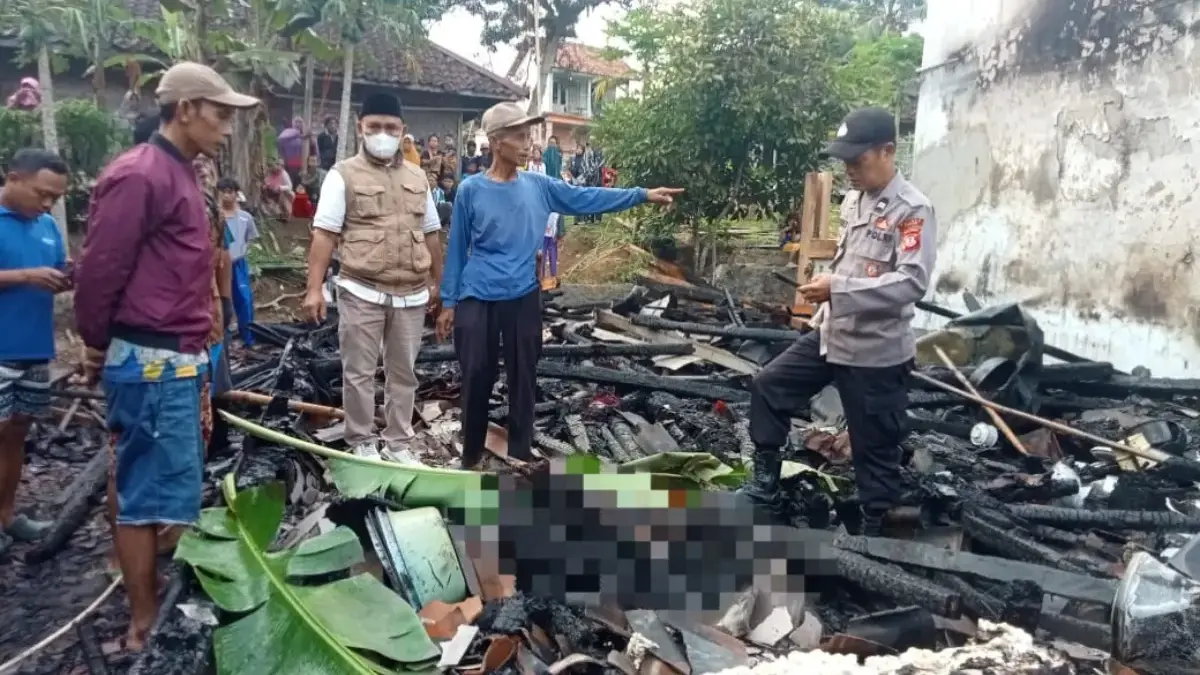 Nenek Esih Tewas saat Rumah Panggungnya Terbakar di Agrabinta
