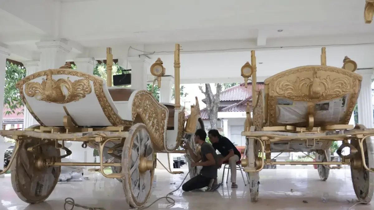 Kereta Kencana Ikonik Kembali Dipoles Jelang Hari Jadi Cianjur ke-348
