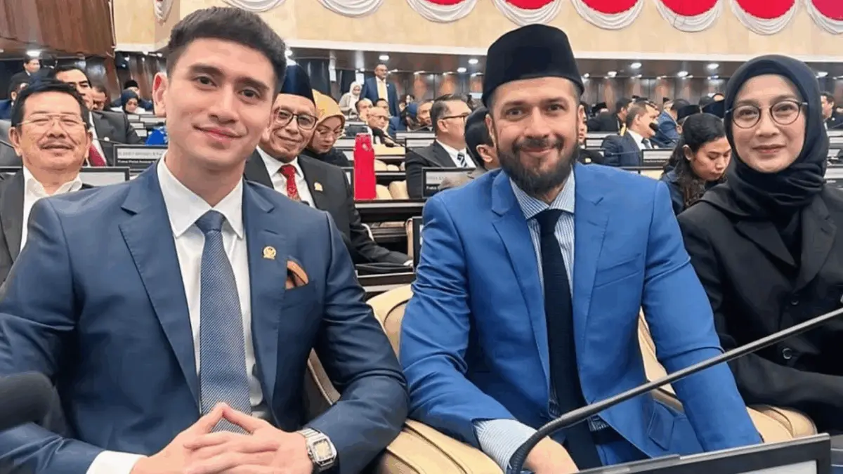 7 Artis yang Jadi Anggota DPR RI