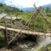 Empat Tahun Warga Cianjur-Sukabumi Andalkan Jembatan Bambu Darurat, Tak Dibangun Akibat Efisiensi