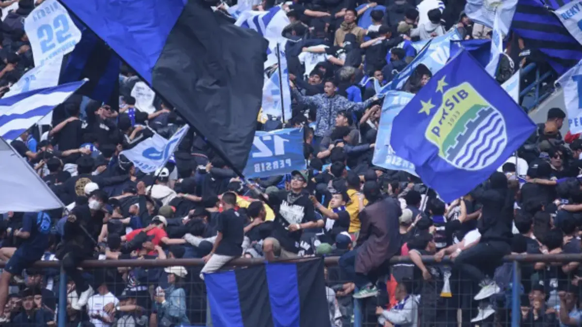 Duel Persita vs Persib