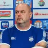 Hodak Siapkan Kejutan! PERSIB Bakal Rotasi Pemain Hadapi Arema FC