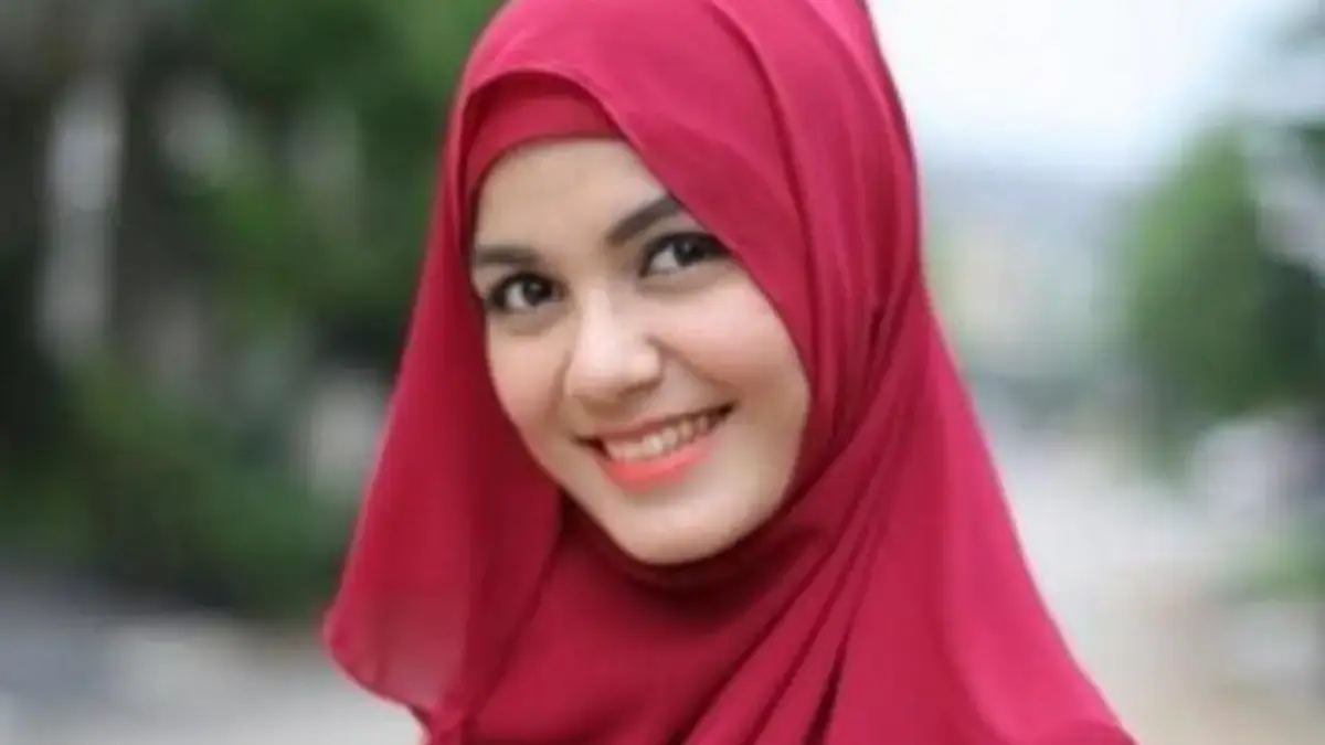 Nadya Almira