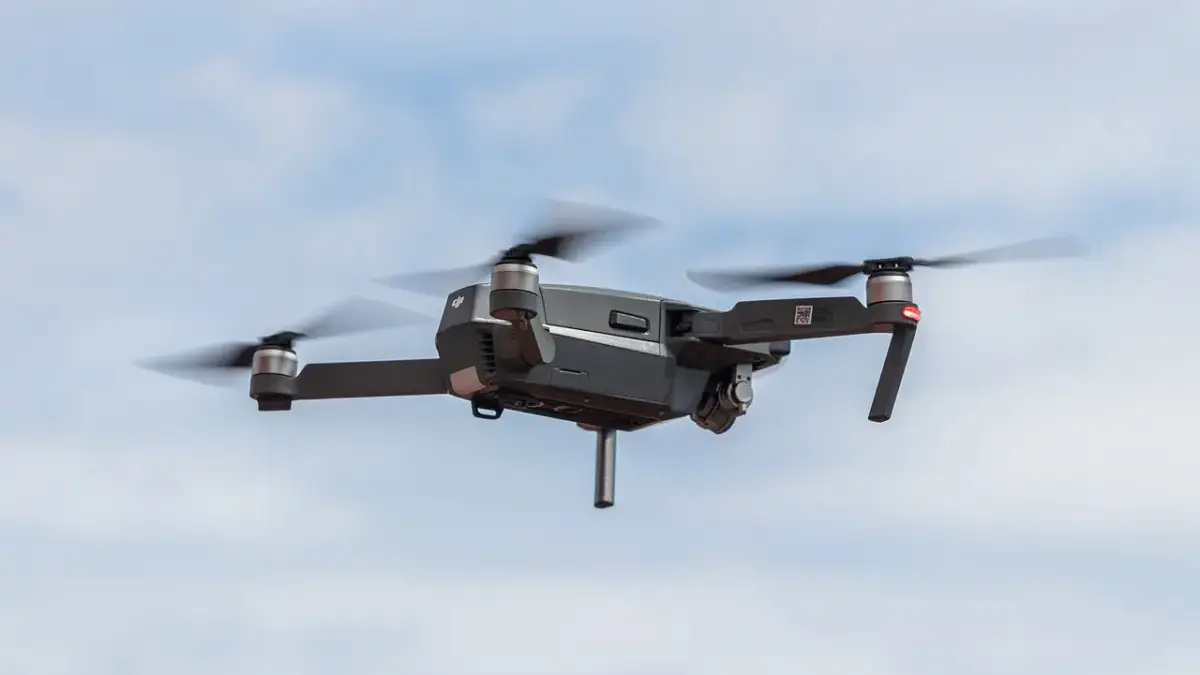 Ratusan Drone Jatuh