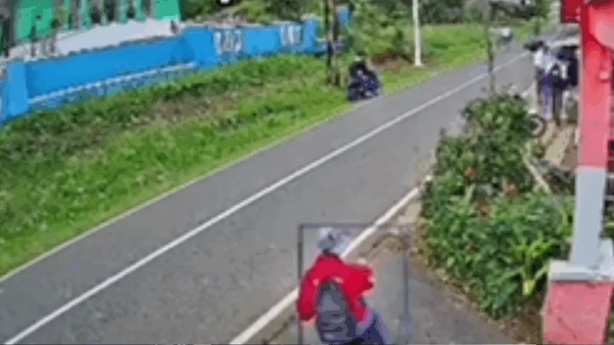 Aksi Cegat Pelajar di Cianjur Berujung Petaka, Siswa SMPN 2 Tertabrak Motor Aksi Cegat Pelajar