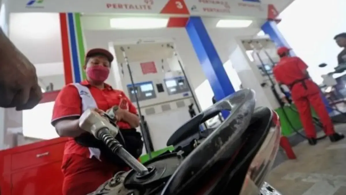 Harga Pertamax Hari Ini, Berlaku 1 November 2025, Mayoritas Daerah Tetap di Rp 12.200–12.500 Harga Pertamax Hari Ini,