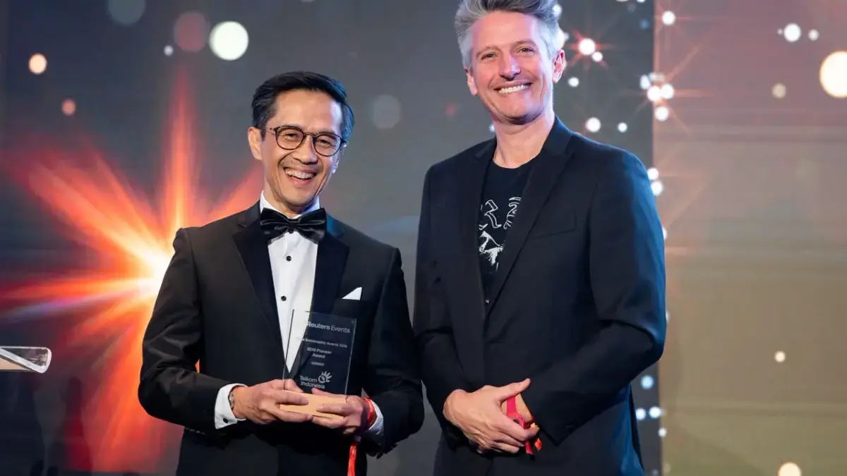 REUTERS AWARD