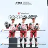 Naik podium