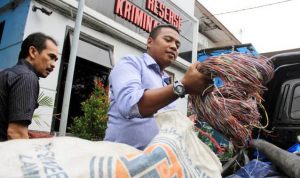 TELKOM - pencurian kabel optik